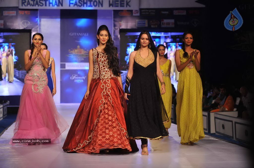Rajasthan Fashion Week Day 2 - 14 / 29 photos