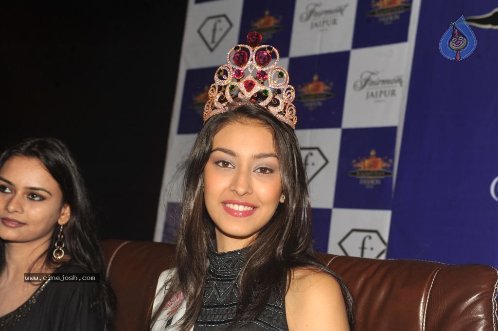 Rajasthan Fashion Week Day 2 - 23 / 29 photos