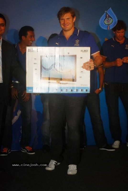 Rajasthan Royals Team Launches New Range of LCD Mitashi - 7 / 27 photos