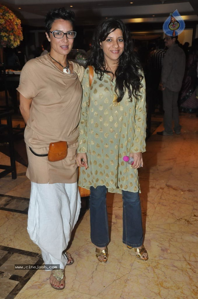 Rajesh Khanna Statue Unveiling Photos - 33 / 127 photos