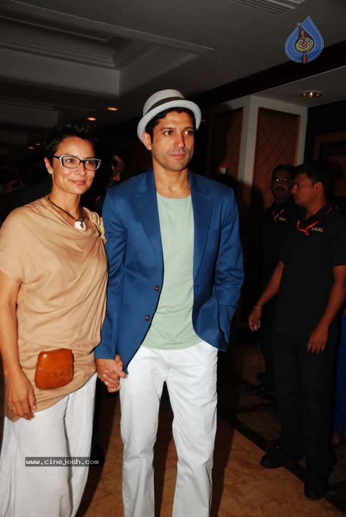 Rajesh Khanna Statue Unveiling Photos - 112 / 127 photos
