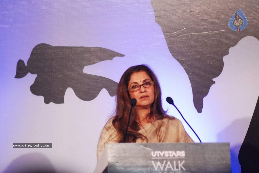 Rajesh Khanna Statue Unveiling Photos - 125 / 127 photos