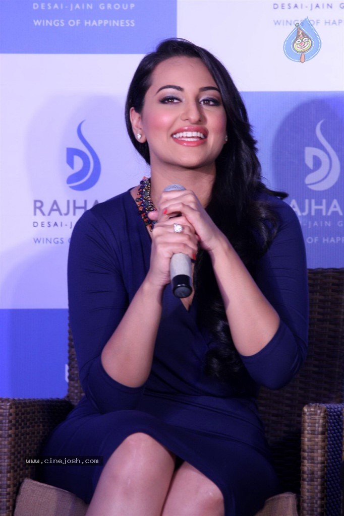 Rajhans Brand Ambassador PM - 44 / 54 photos