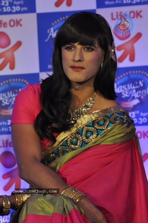 Rakhi Sawant at Aasman Se Aage PM - 34 / 35 photos