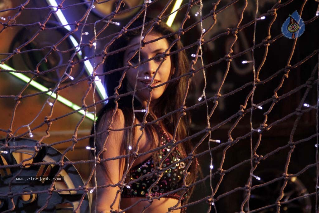 Rakhtbeej Movie Hot Stills - 19 / 30 photos