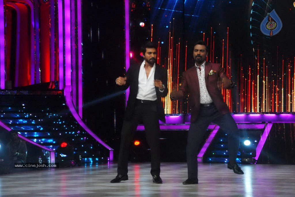 Ram Charan at Zanjeer Promotional Event - 67 / 137 photos