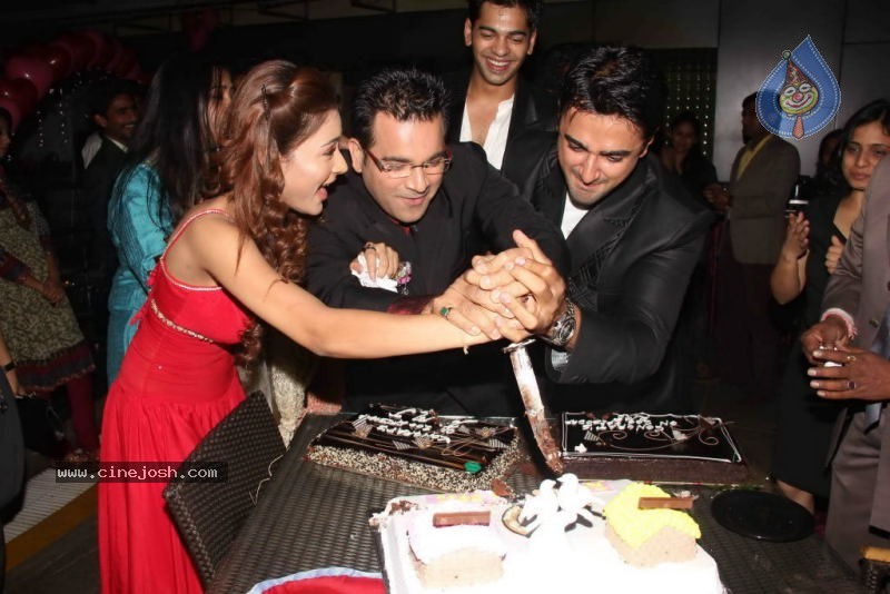 Ram Milaayi Jodi 100 Episodes Success Party - 10 / 42 photos