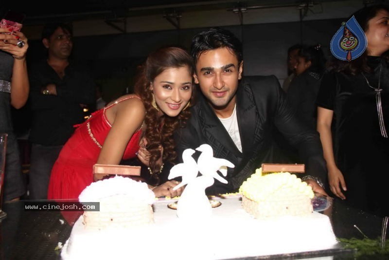 Ram Milaayi Jodi 100 Episodes Success Party - 38 / 42 photos