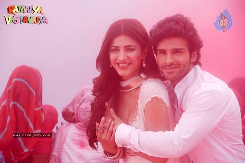 Ramaiya Vastavaiya Movie Wallpapers - 11 / 12 photos