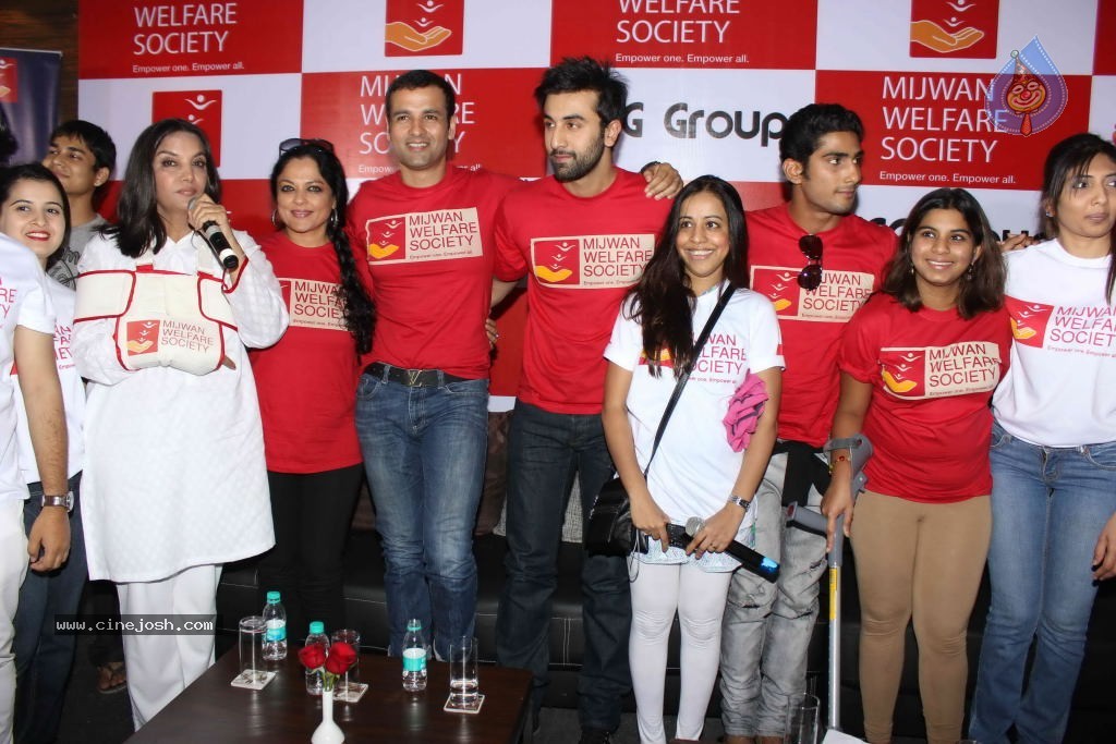 Ranbir Kapoor at Mijwan Welfare Society Event - 12 / 21 photos