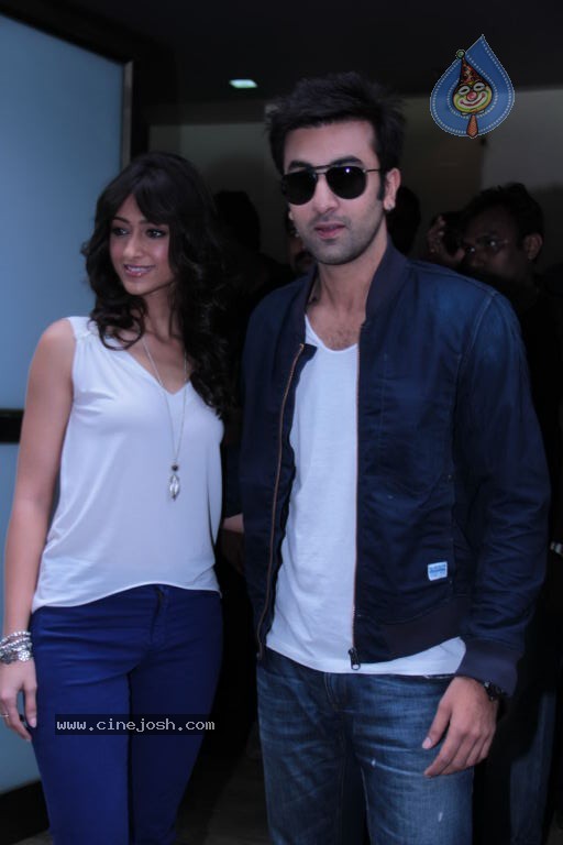 Ranbir n Ileana Promotes BARFI - 1 / 52 photos