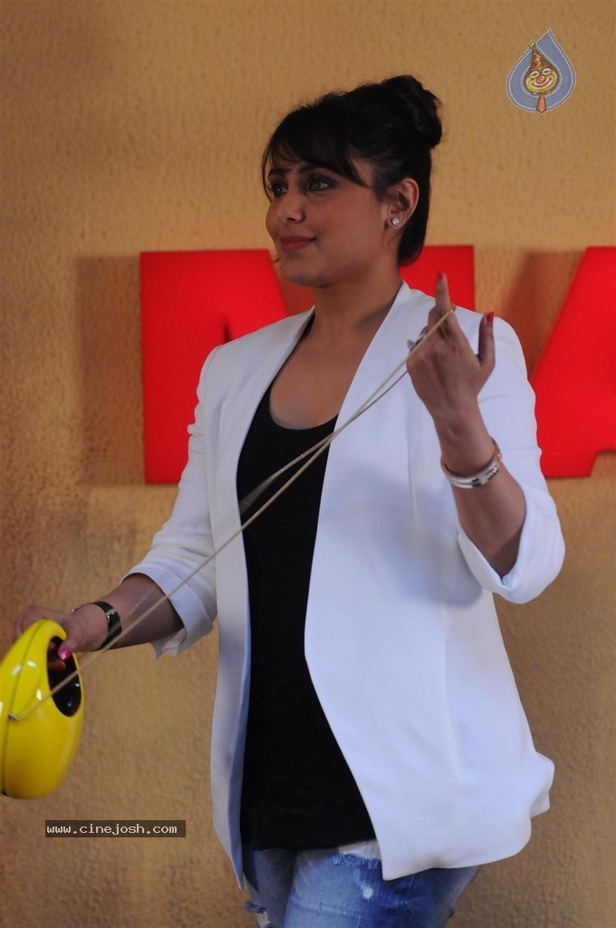 Rani Mukerji Launches Mardaani Film Trailer - 21 / 46 photos