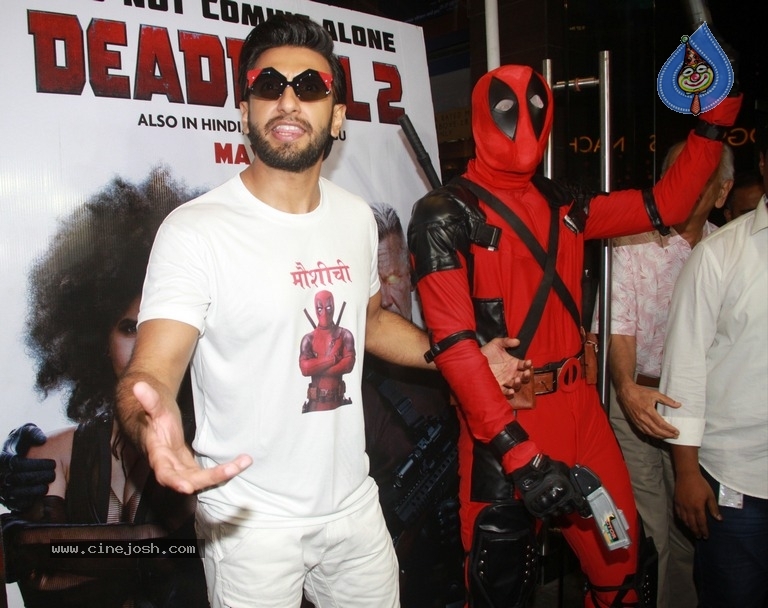 Ranveer Singh Host Special Screening Of Deadpool 2 - 12 / 17 photos