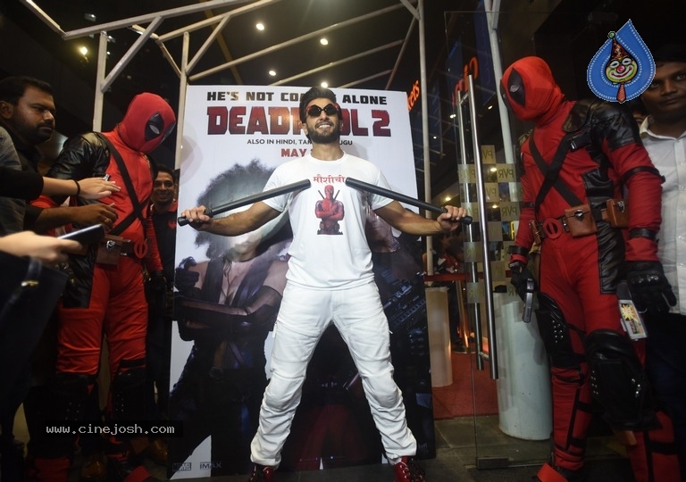 Ranveer Singh Host Special Screening Of Deadpool 2 - 14 / 17 photos