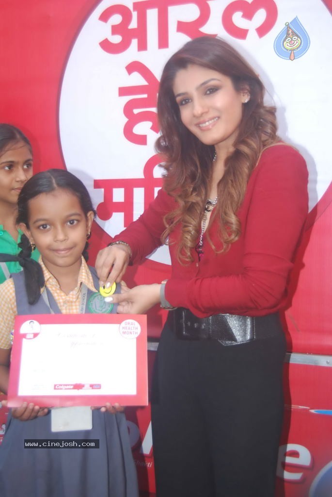 Raveena at Colgate Dental Oral Health Month Event - 20 / 30 photos