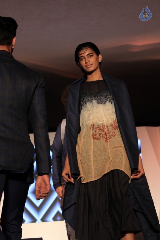 Raymond Wool Runway Design Competition Photos - 27 / 28 photos