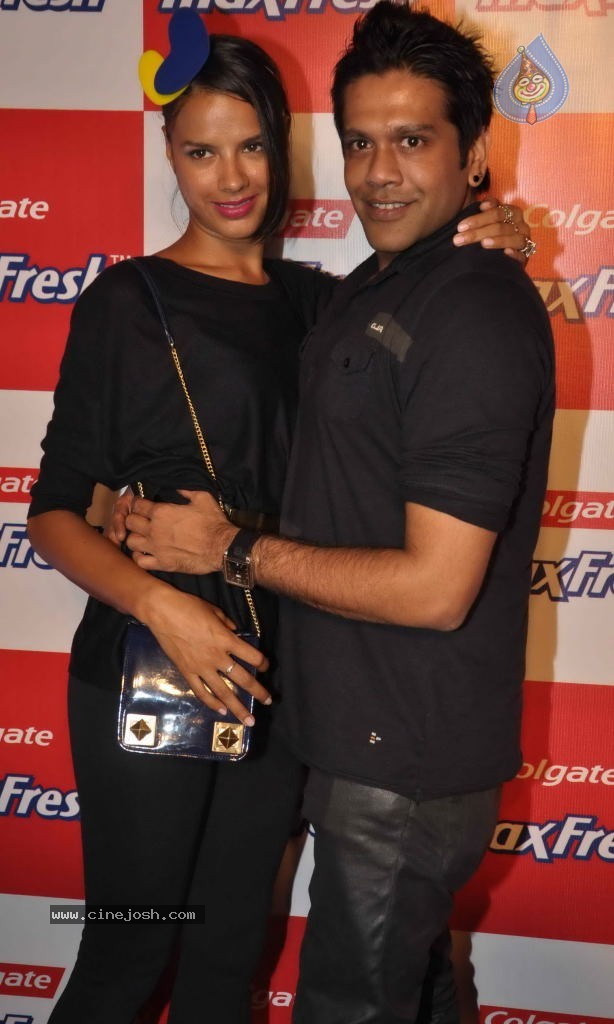 Bolly Celebs at Red Carpet Max Fresh Party - 13 / 75 photos