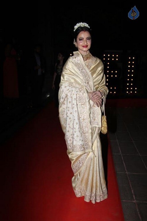 Red Carpet of Hello Hall Of Fame Awards - 2 / 30 photos