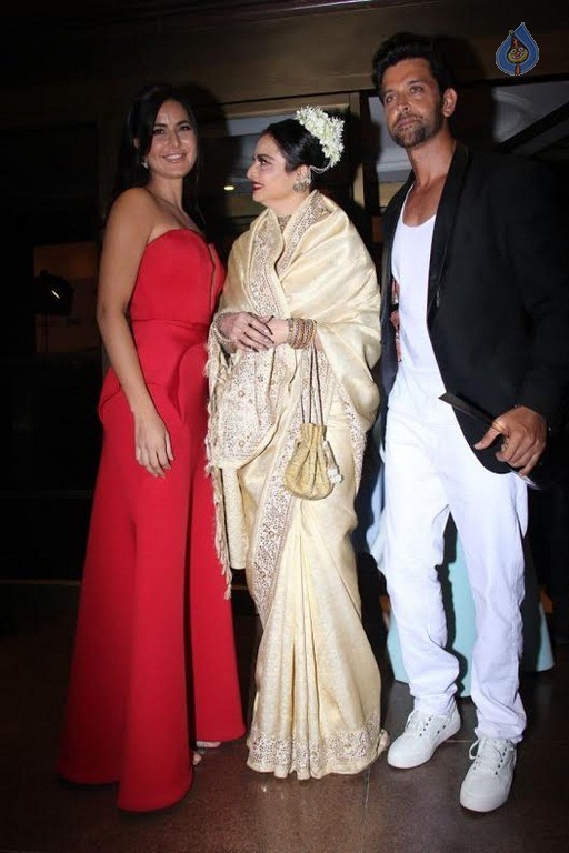 Red Carpet of Hello Hall Of Fame Awards - 16 / 30 photos