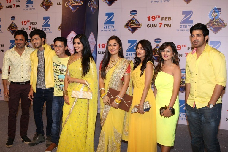 Red Carpet Of Zee Rishtey Awards - 47 / 63 photos