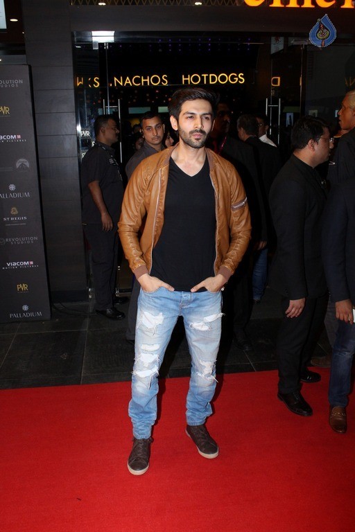 Red Carpet Premier of Movie XXX-Return of Xander Cage - 39 / 57 photos
