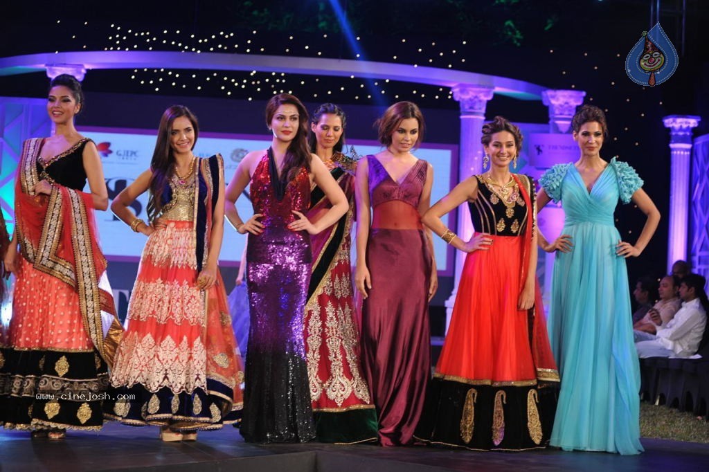 Retail Jeweller India Trendsetter Fashion Show - 1 / 108 photos