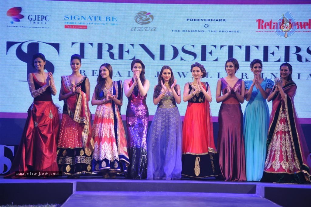 Retail Jeweller India Trendsetter Fashion Show - 42 / 108 photos