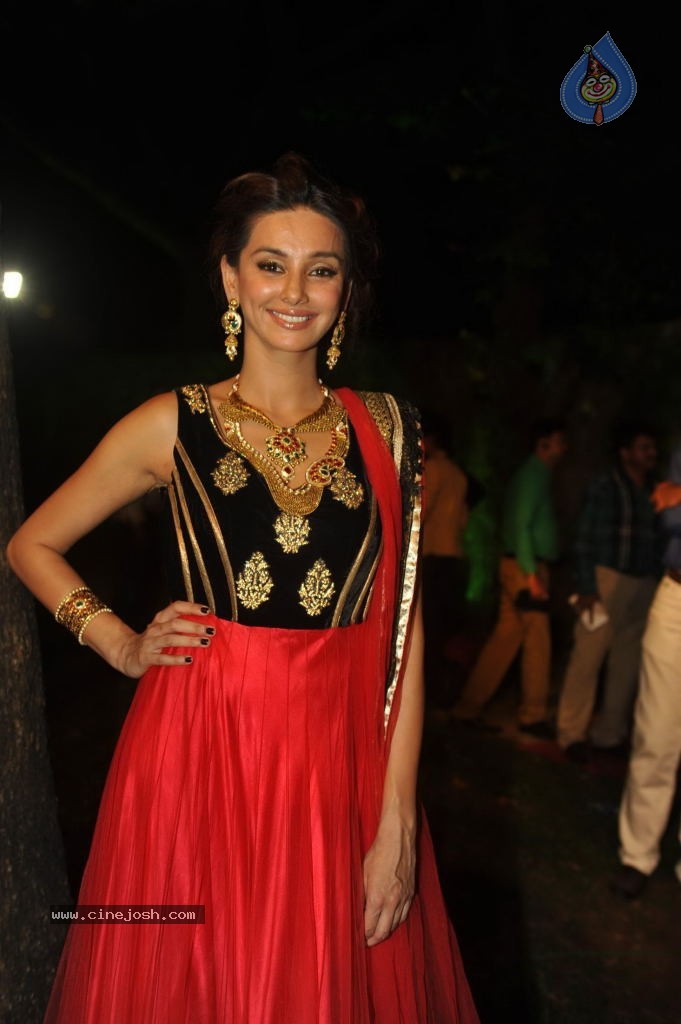 Retail Jeweller India Trendsetter Fashion Show - 50 / 108 photos