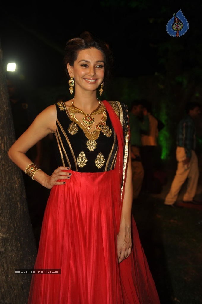 Retail Jeweller India Trendsetter Fashion Show - 59 / 108 photos