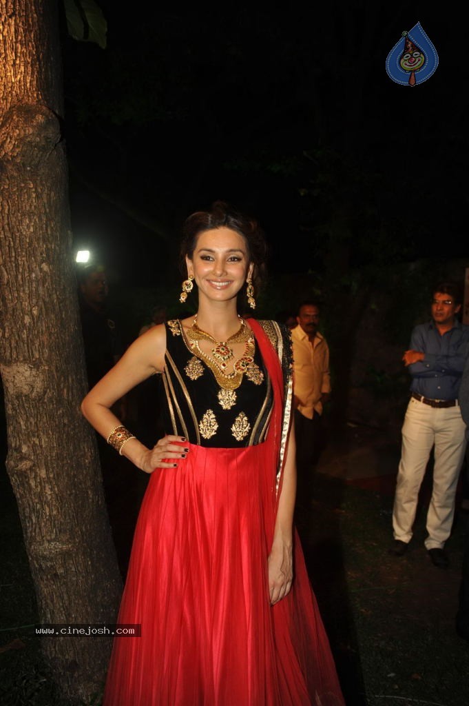 Retail Jeweller India Trendsetter Fashion Show - 73 / 108 photos