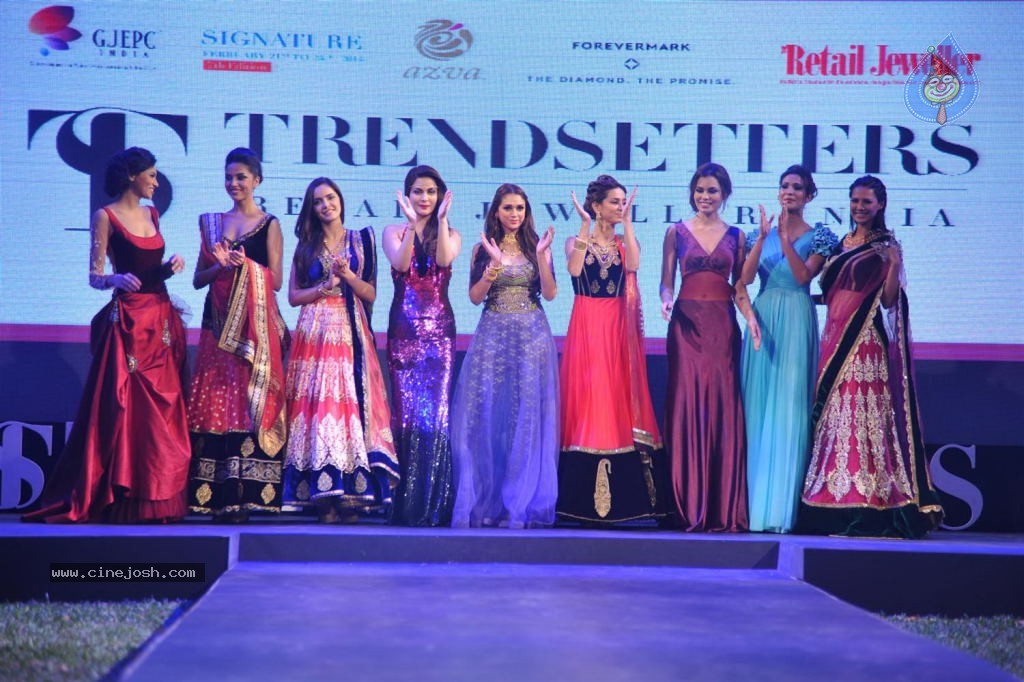 Retail Jeweller India Trendsetter Fashion Show - 89 / 108 photos