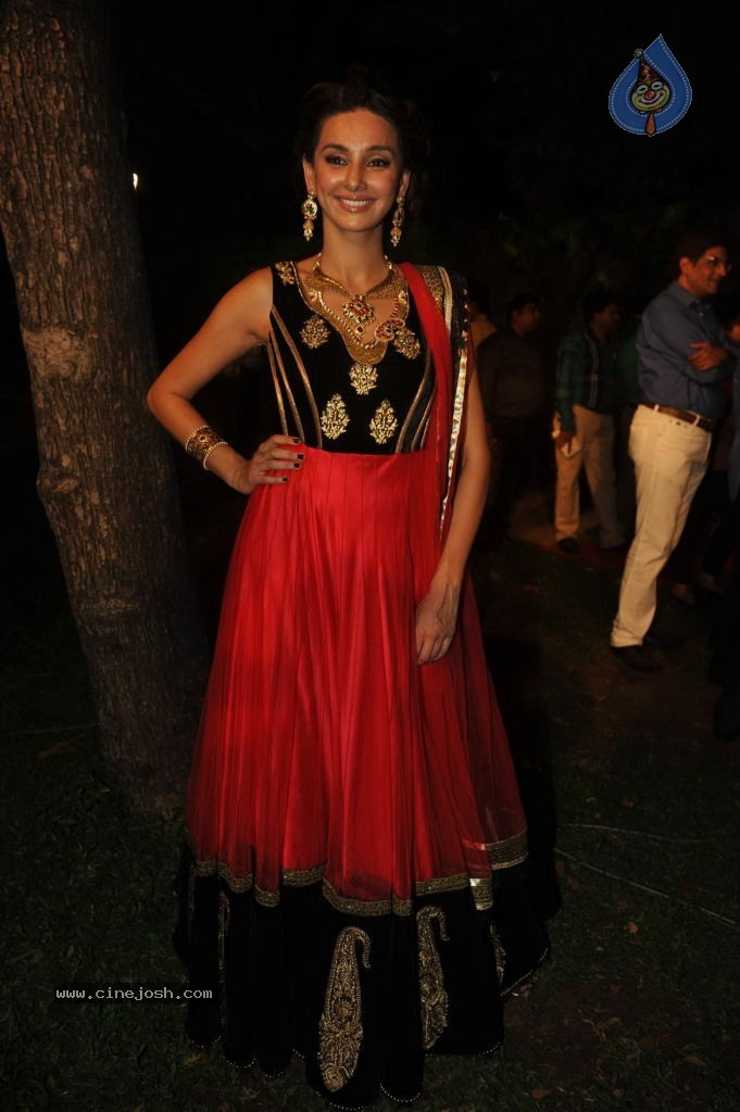 Retail Jeweller India Trendsetter Fashion Show - 93 / 108 photos