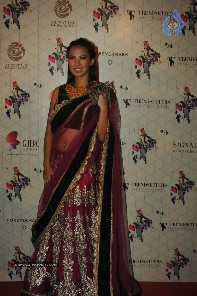 Retail Jeweller India Trendsetter Fashion Show - 96 / 108 photos