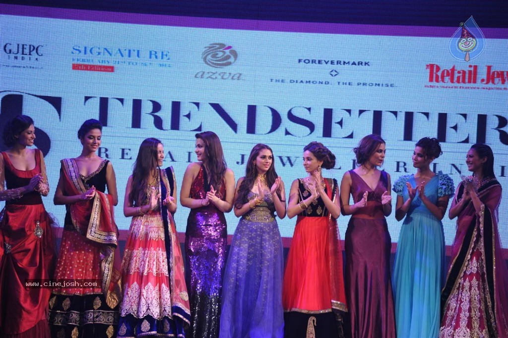 Retail Jeweller India Trendsetter Fashion Show - 106 / 108 photos