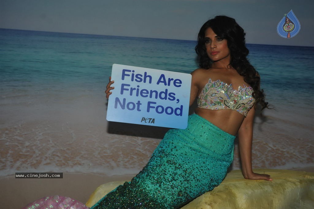 Richa Chadda Peta Vegetarian Ad Shoot - 10 / 36 photos