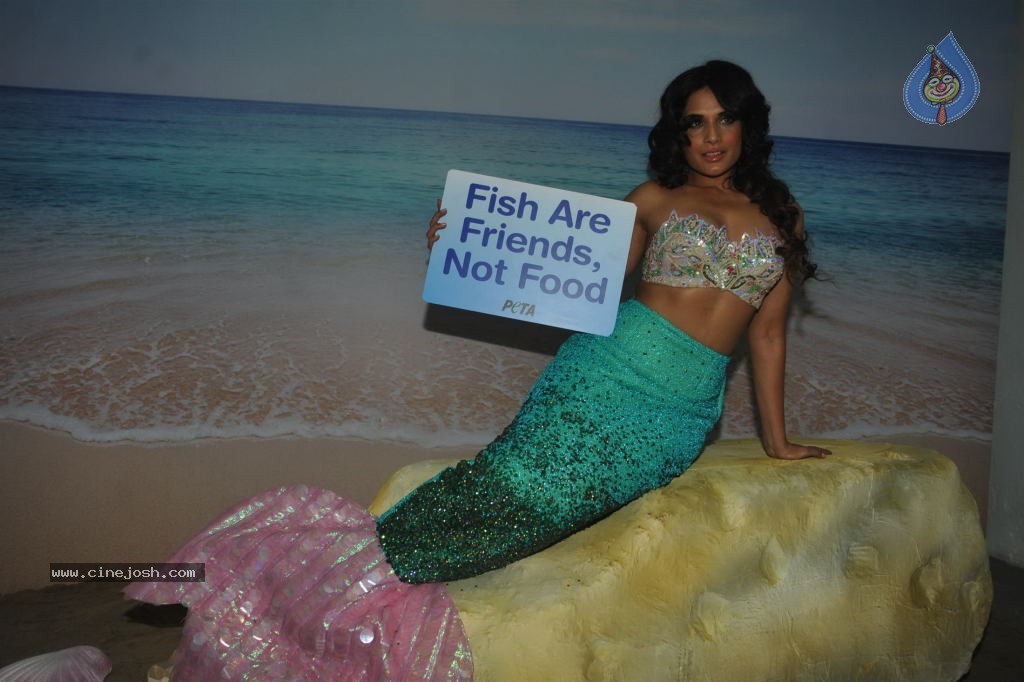 Richa Chadda Peta Vegetarian Ad Shoot - 18 / 36 photos