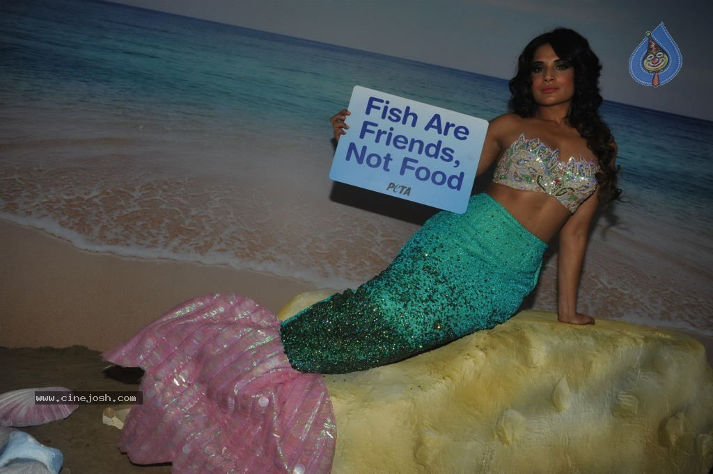 Richa Chadda Peta Vegetarian Ad Shoot - 26 / 36 photos