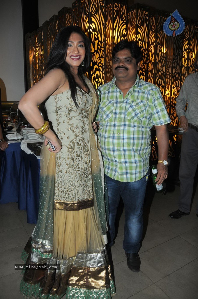 Rituparna Sengupta Bday Bash - 7 / 42 photos