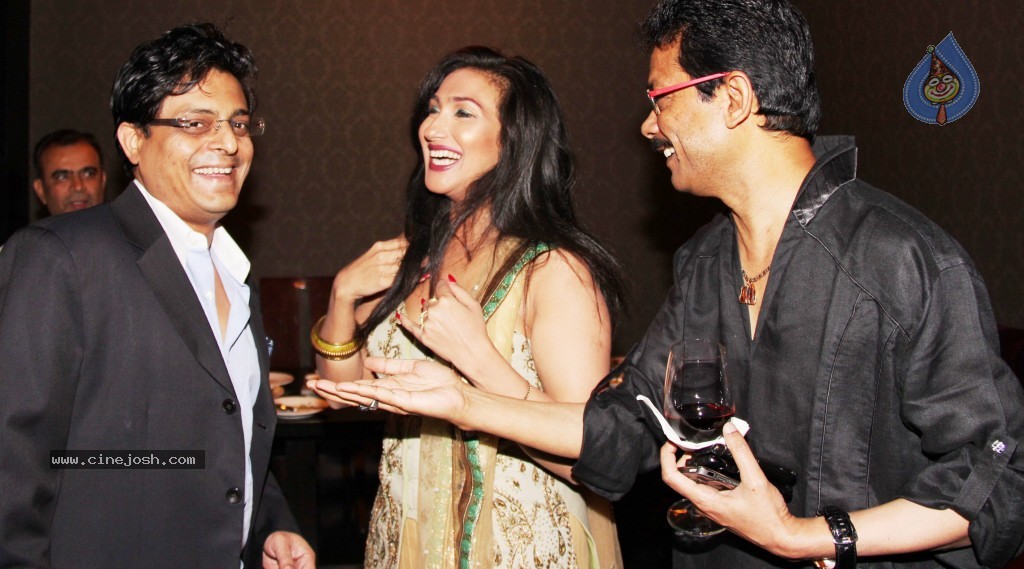 Rituparna Sengupta Bday Bash - 24 / 42 photos
