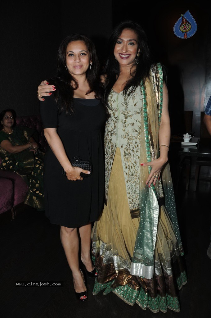 Rituparna Sengupta Bday Bash - 32 / 42 photos