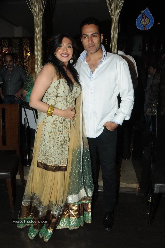 Rituparna Sengupta Bday Bash - 38 / 42 photos