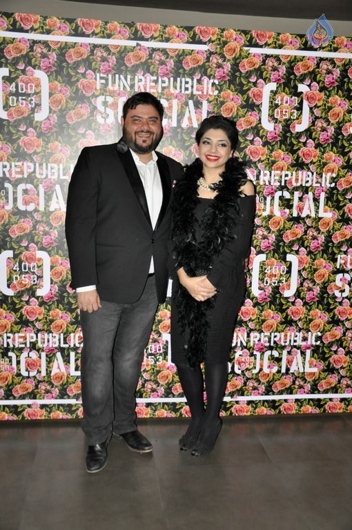 Riyaaz Amlani Fun Republic Social Launch - 6 / 21 photos