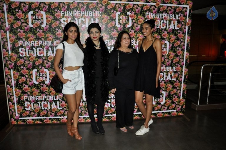Riyaaz Amlani Fun Republic Social Launch - 12 / 21 photos