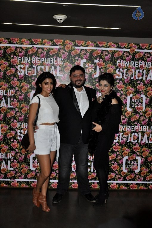 Riyaaz Amlani Fun Republic Social Launch - 15 / 21 photos