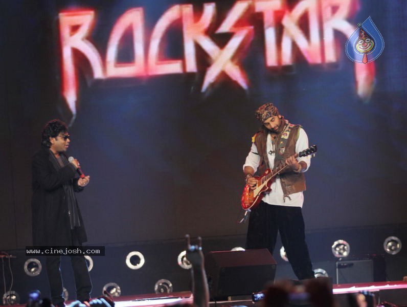 Rockstar Movie Team Performs at Mum Concert - 28 / 57 photos