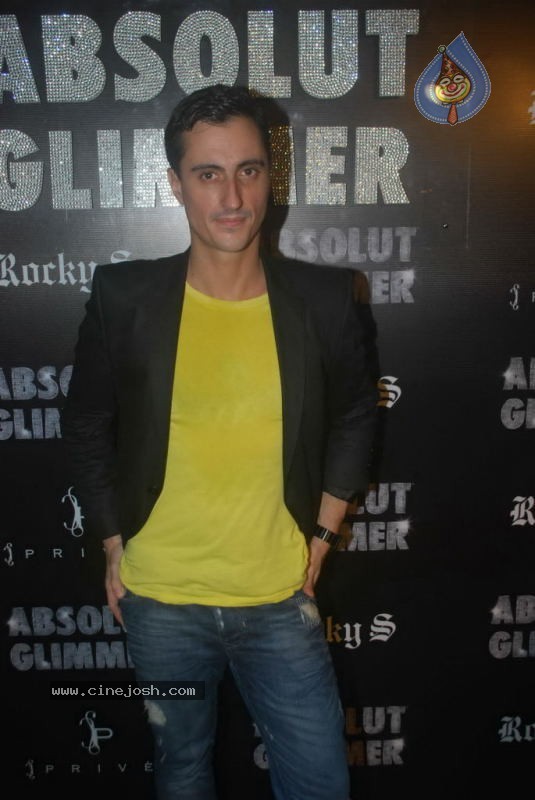 Rocky S Absolut Glimmer Bash - 1 / 43 photos