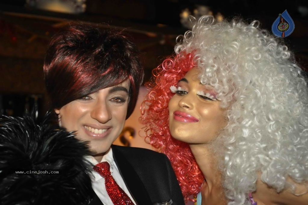Rohit Verma Birthday Party - 30 / 42 photos