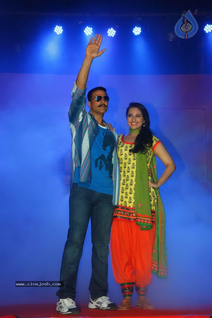 Rowdy Rathore First Look Launch - 16 / 60 photos