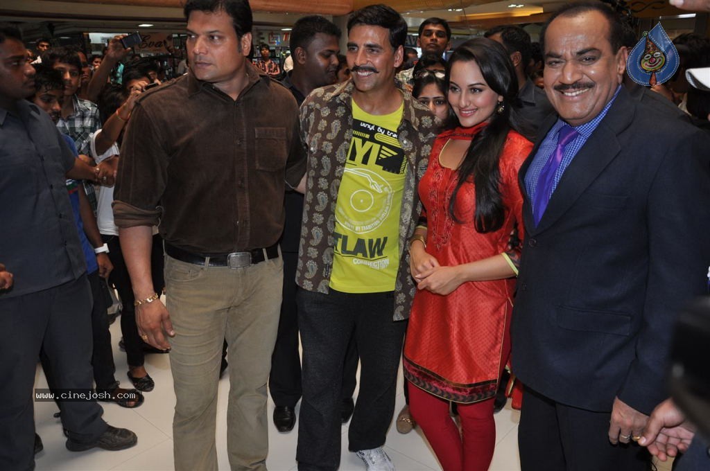 Rowdy Rathore Movie Promotion - 6 / 36 photos