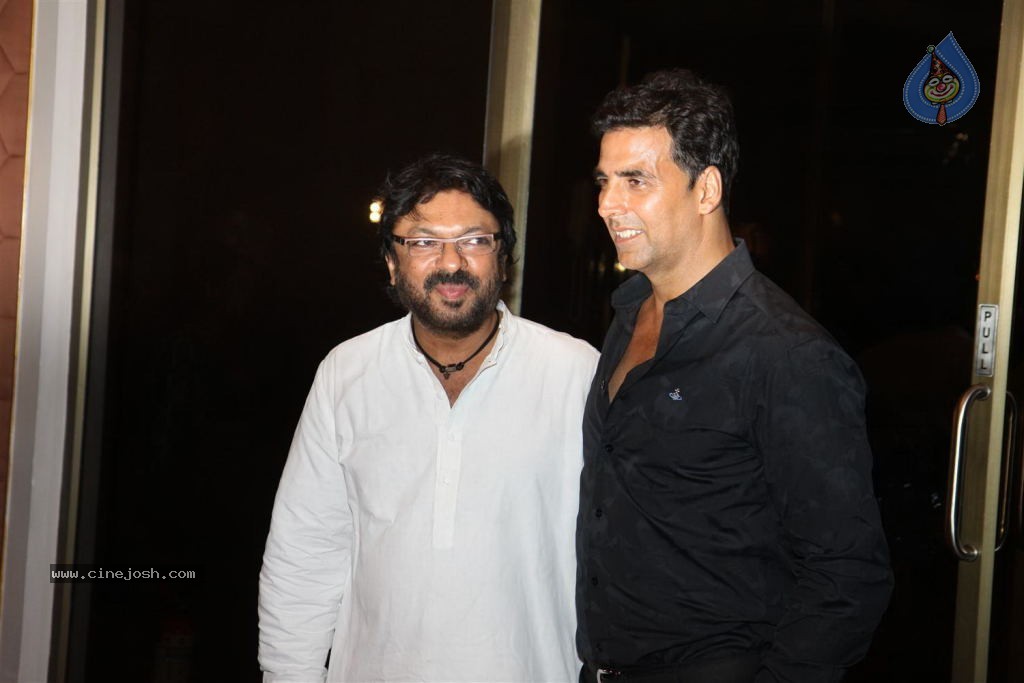 Rowdy Rathore Success Party - 2 / 34 photos